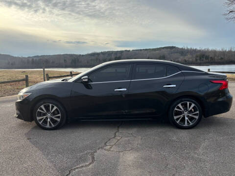 2017 Nissan Maxima for sale at Monroe Auto's, LLC in Parsons TN