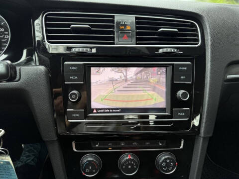 2020 Volkswagen Golf GTI S