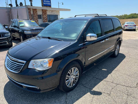 2014 Chrysler Town and Country for sale at River Motors in Portage WI