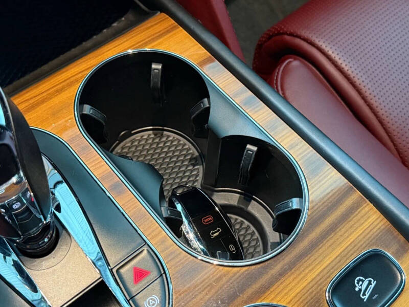 2019 Bentley Bentayga V8