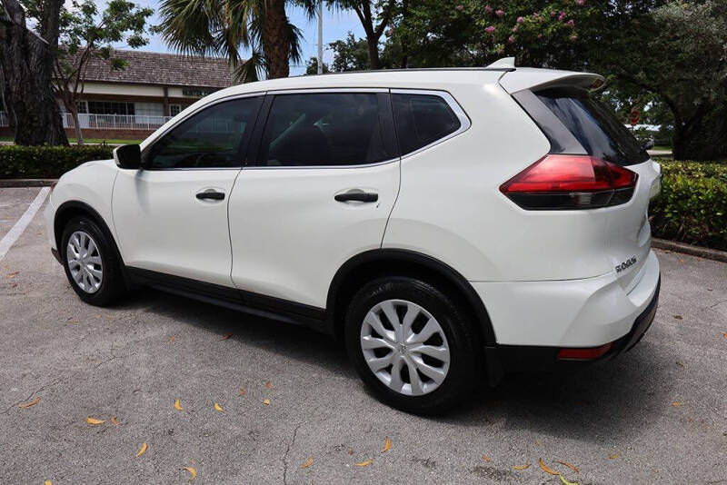 2017 Nissan Rogue S