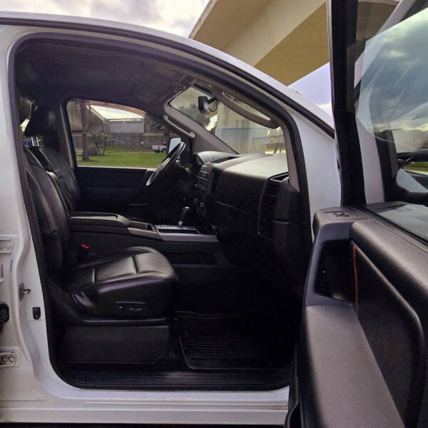 2011 Nissan Titan PRO-4X