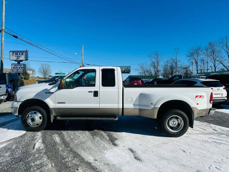 2005 Ford F-350 Super Duty for sale at Twin D Auto Sales in Johnson City TN