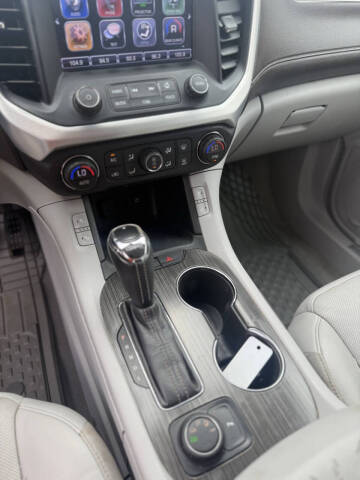 2017 GMC Acadia SLT-1