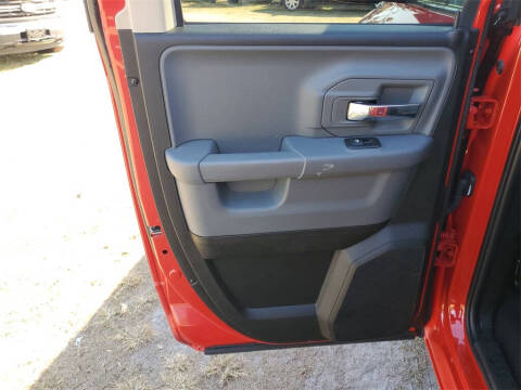 2024 RAM 1500 Classic SLT