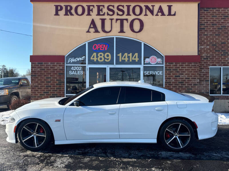 2020 Dodge Charger for sale at Professional Auto Sales & Service in Fort Wayne IN