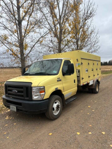 2017 Ford E-Series E-450 SD