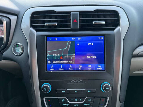 2020 Ford Fusion Hybrid SE