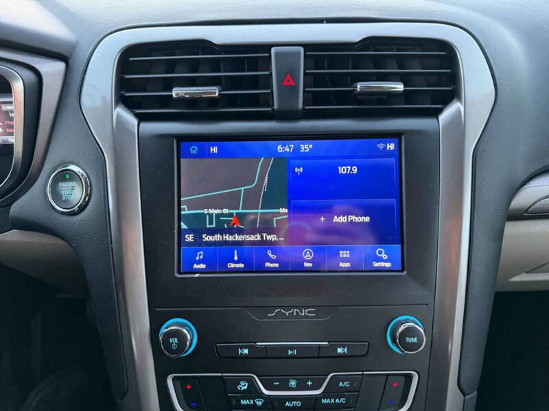 2020 Ford Fusion Hybrid SE