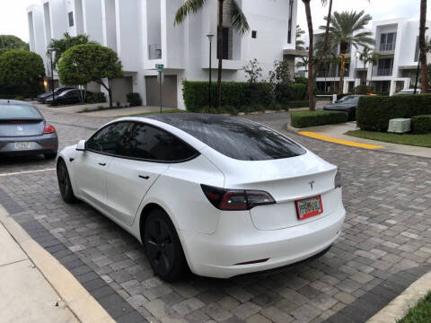 2021 Tesla Model 3 Standard Range Plus