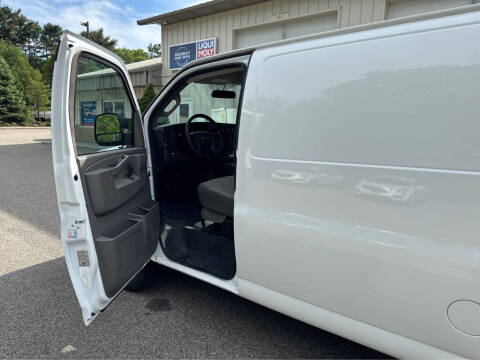 2025 Chevrolet Express 2500