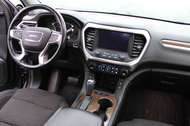 2018 GMC Acadia SLE-2