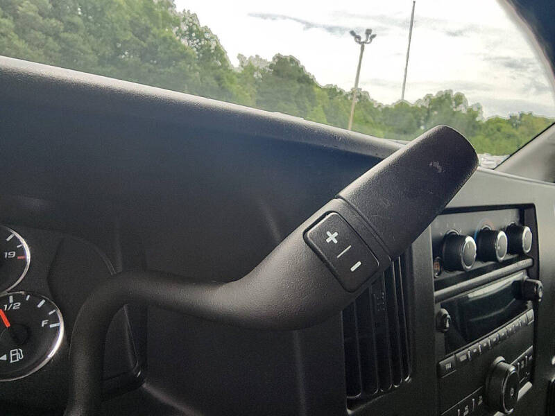 2025 GMC Savana 2500