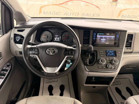 2017 Toyota Sienna