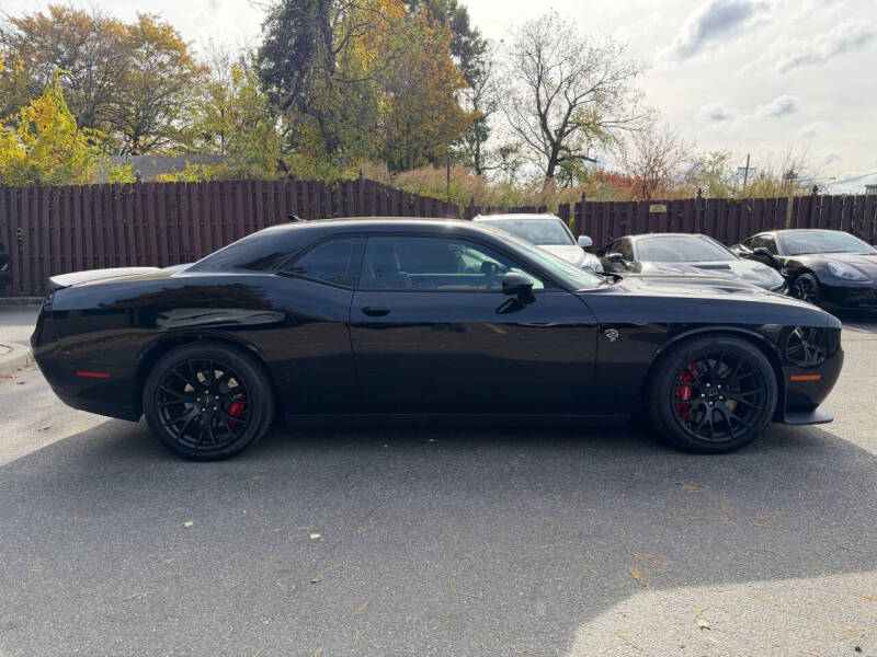 2015 Dodge Challenger SRT Hellcat