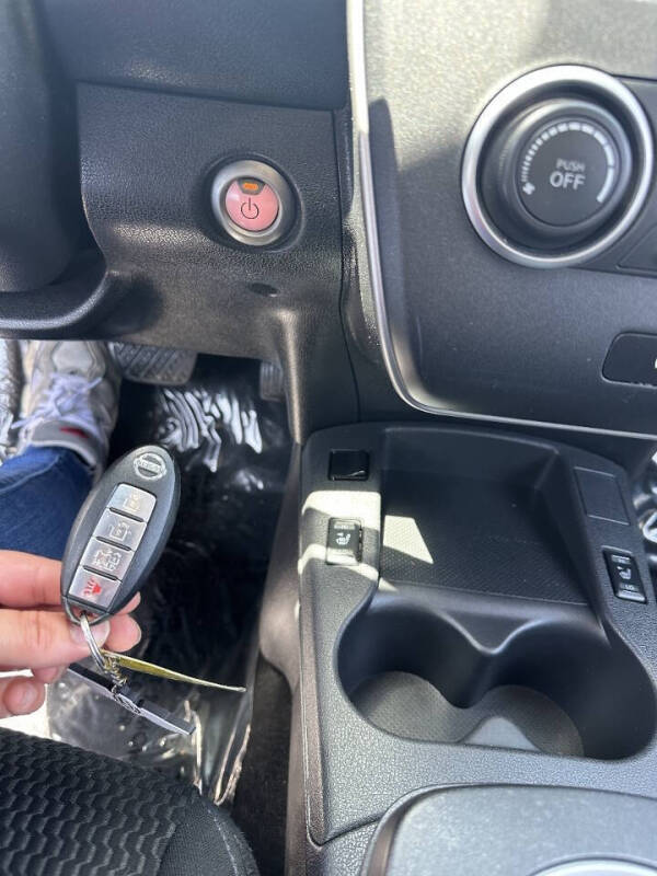 2013 Nissan LEAF S