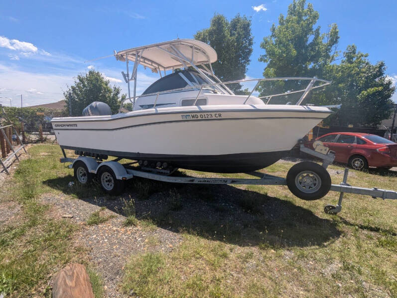 2001 gradywhite boat