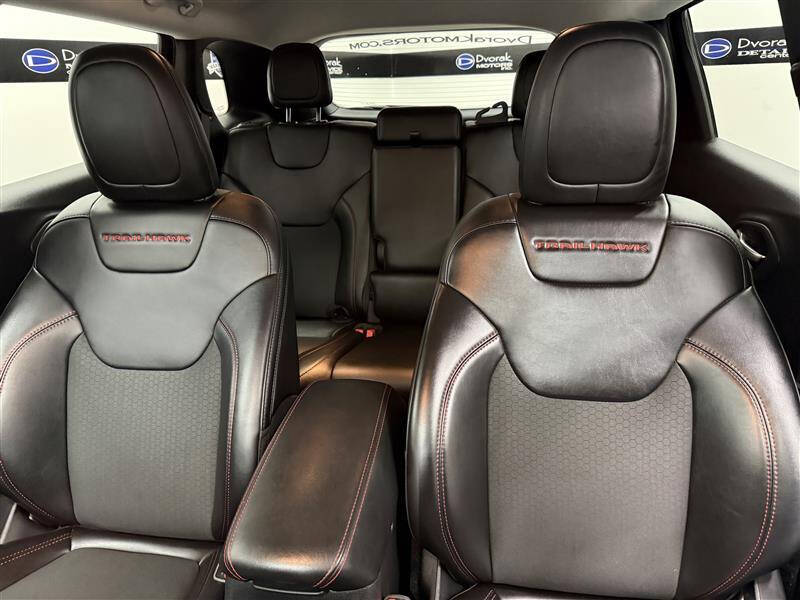 2022 Jeep Cherokee Trailhawk