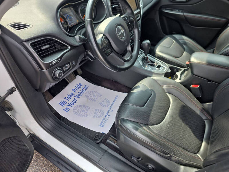2019 Jeep Cherokee Trailhawk