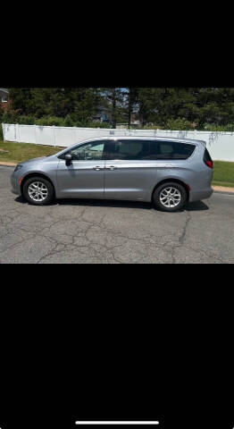2020 Chrysler Voyager LX