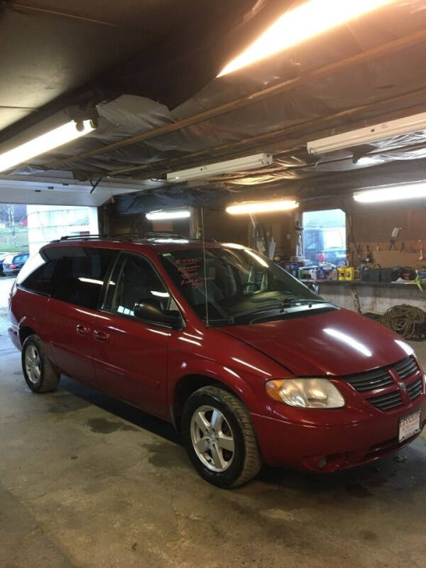 2006 Dodge Grand Caravan for sale at Lavictoire Auto Sales in West Rutland VT