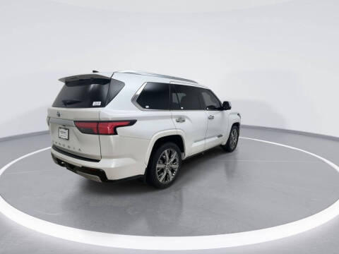 2023 Toyota Sequoia Capstone