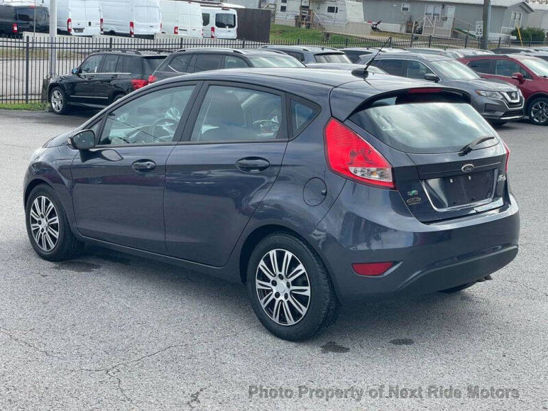 2013 Ford Fiesta SE