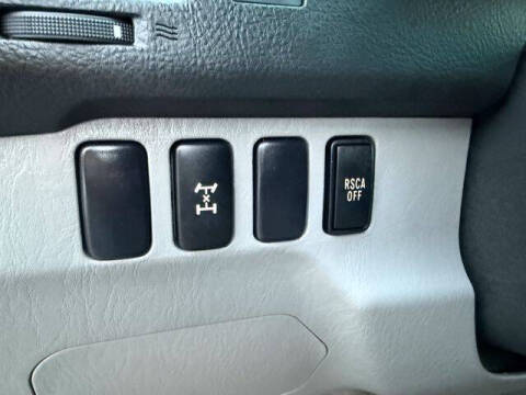 2004 Toyota 4Runner SR5