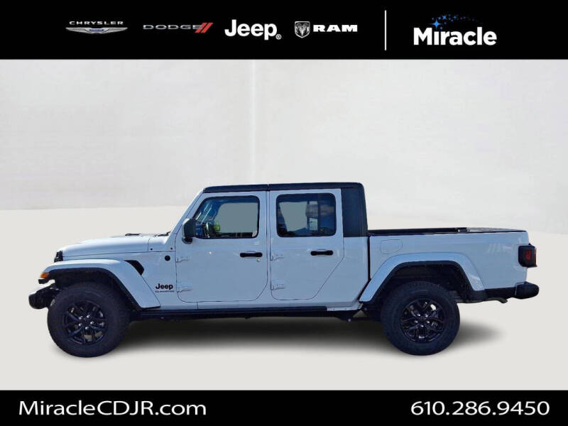2022 Jeep Gladiator Altitude