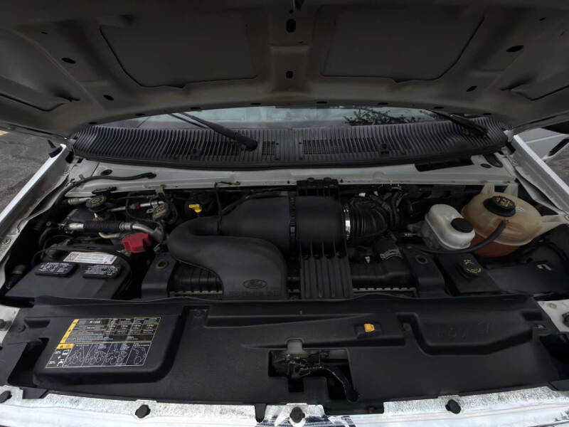 2010 Ford E-Series E-350 SD XL