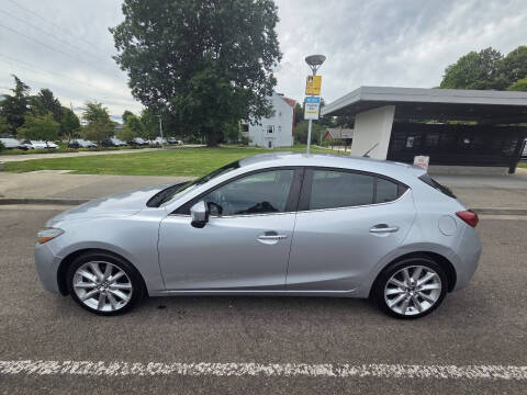 2017 Mazda MAZDA3 Touring