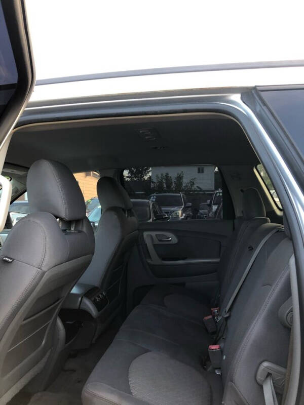 2009 Chevrolet Traverse LS