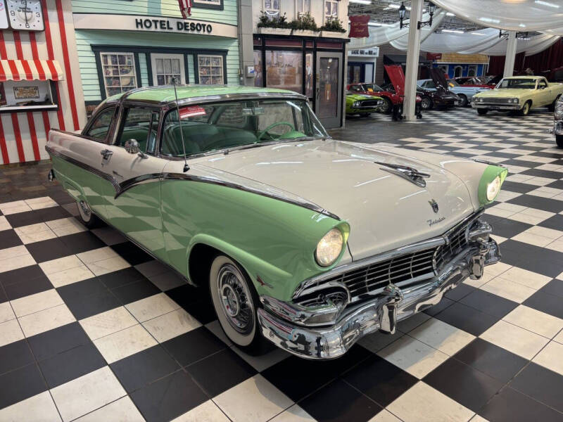 1956 Ford Crown Victoria