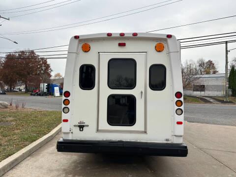 2014 Ford E-Series E-350 SD