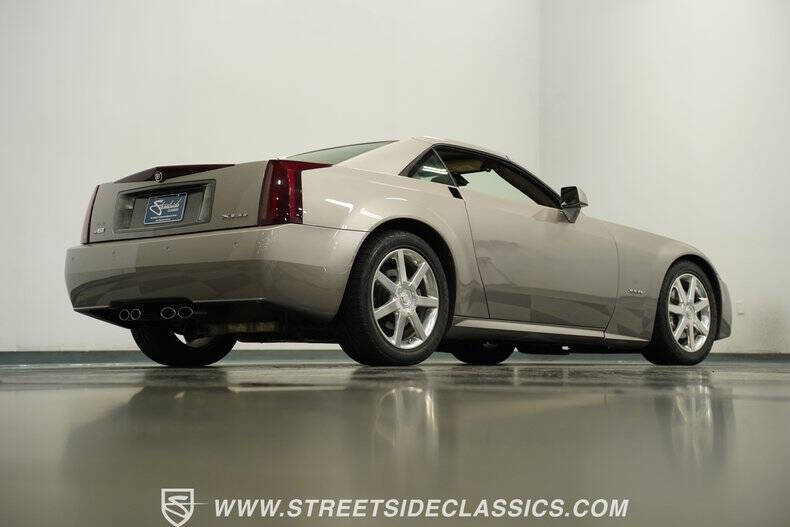 2004 Cadillac XLR