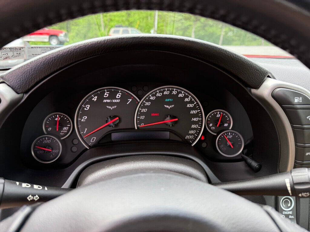 2005 Chevrolet Corvette 30