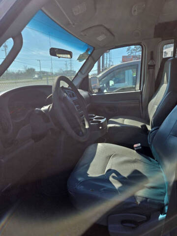 2006 Ford E-Series E-250
