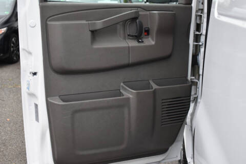 2021 GMC Savana 2500