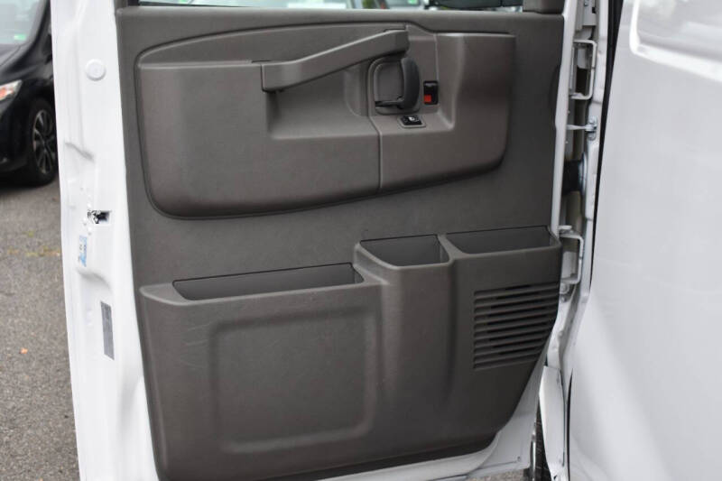 2021 GMC Savana 2500