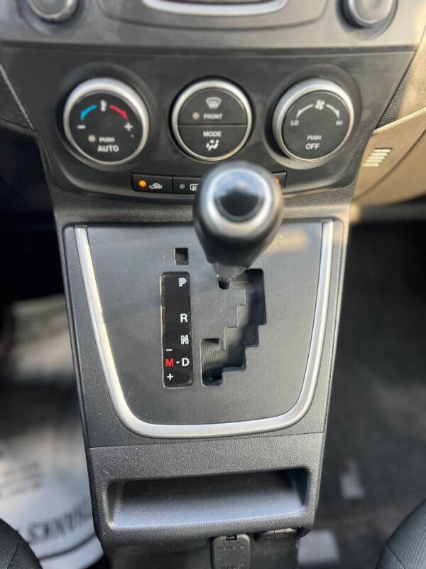2015 Mazda MAZDA5 Touring