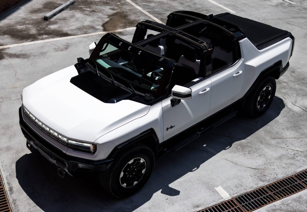 2022 GMC HUMMER EV 3