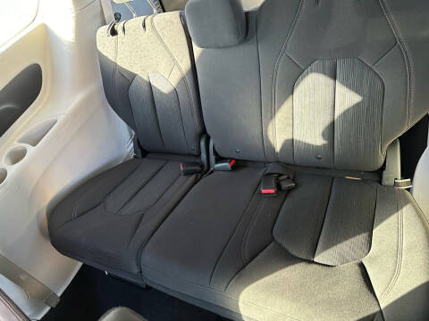 2018 Chrysler Pacifica LX