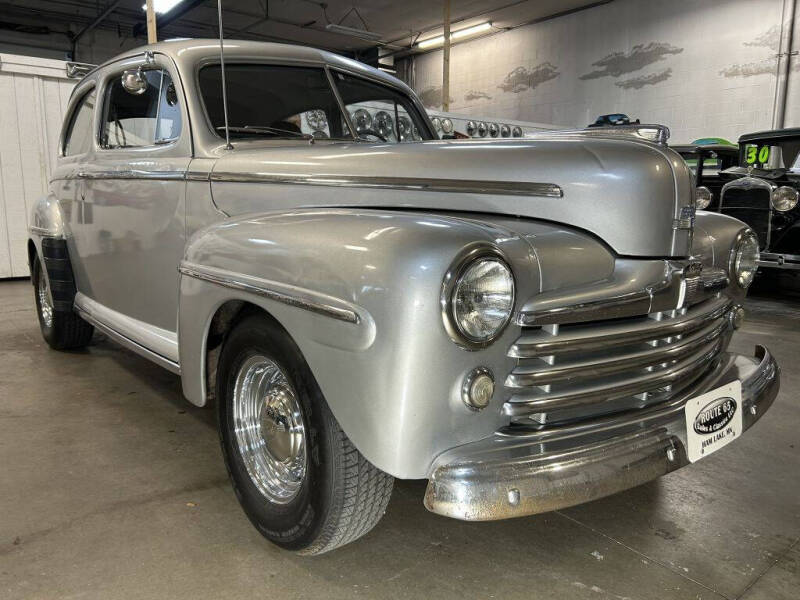 1947 Ford Super Deluxe