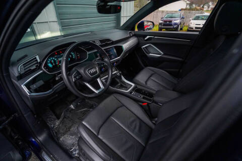 2022 Audi Q3 quattro S line Premium 45 TFSI