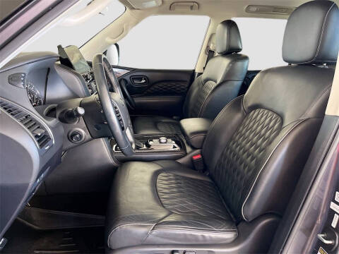 2022 Infiniti QX80 Luxe