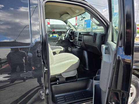 2023 GMC Savana 3500