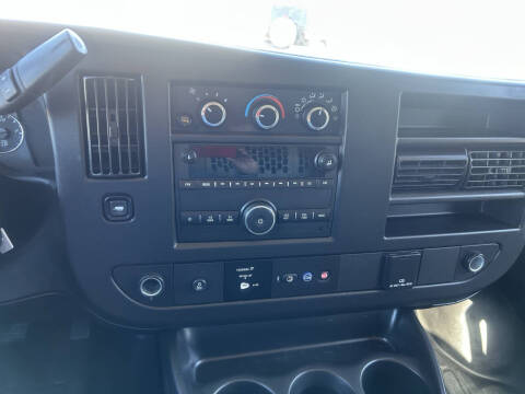 2022 Chevrolet Express 2500