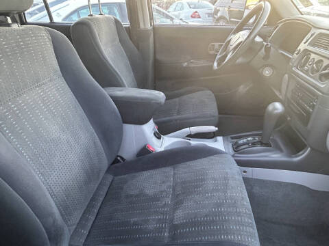 2004 Mitsubishi Montero Sport LS