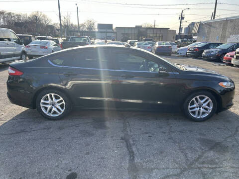 2014 Ford Fusion SE