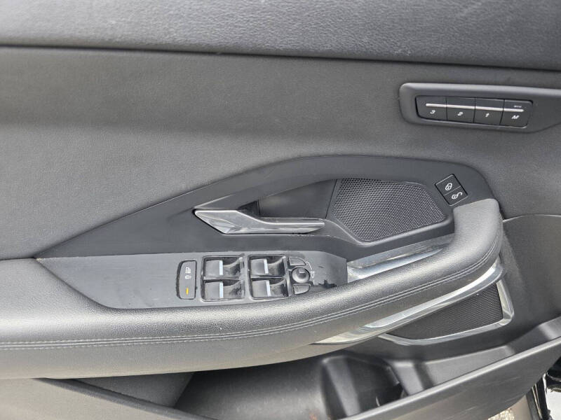 2019 Jaguar E-PACE P250 SE